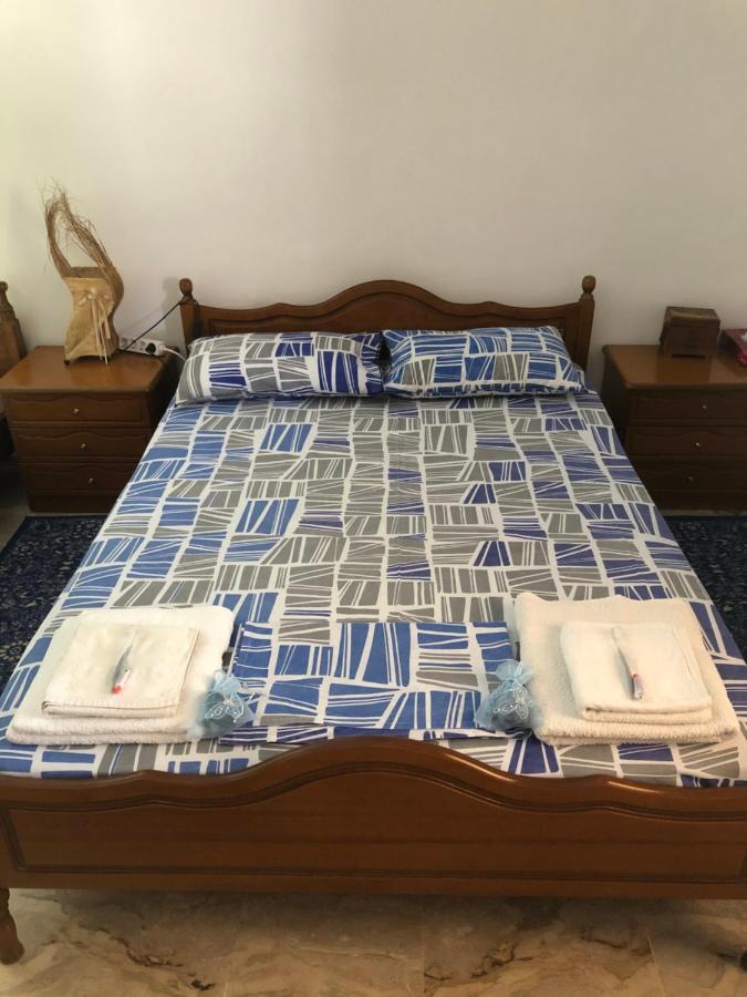 Malou Garden House Near The Beach Glifa  Экстерьер фото
